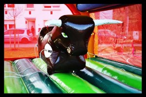 Structure gonflable Rodéo Bull location Virton et Arlon intérieur