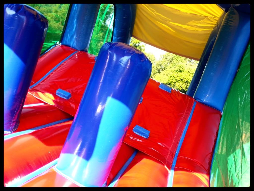 Location chateau gonflable bob l'éponge XXL Arlon