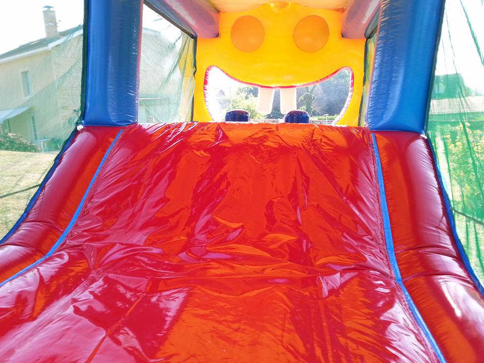 Location chateau gonflable bob l'éponge XXL Arlon (4)