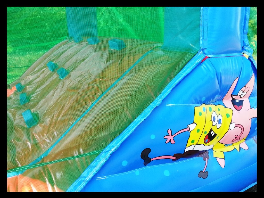 Location-chateau-gonflable-bob-l-eponge-XXL-Arlon (5)