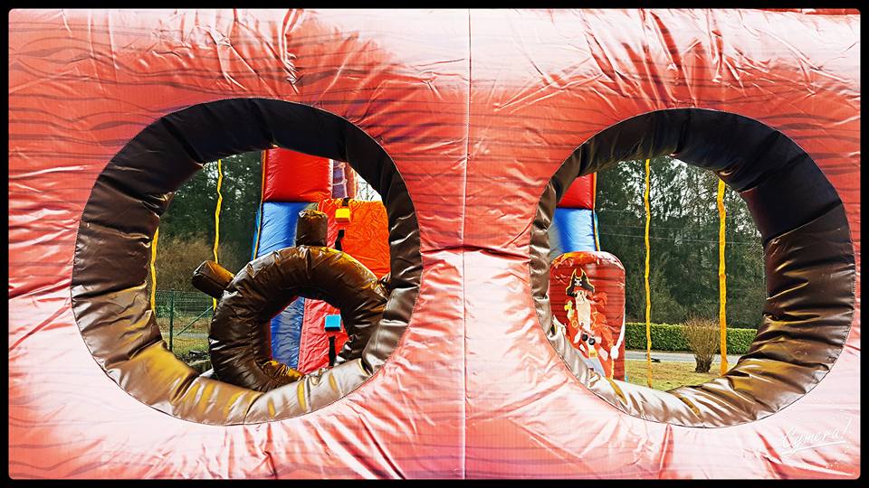 Le château gonflable Pirate Location Arlon Gomery Luxembourg