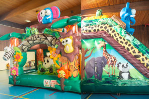 location châteaux gonflables tobogan xxl sécurisé à virton, arlon et le luxembourg